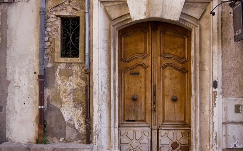 Un écrivain publie un roman de 800 pages sur l'ennui, non lu par son propre éditeur